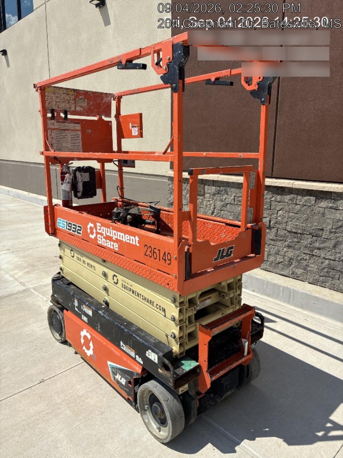 2022 JLG ES1932