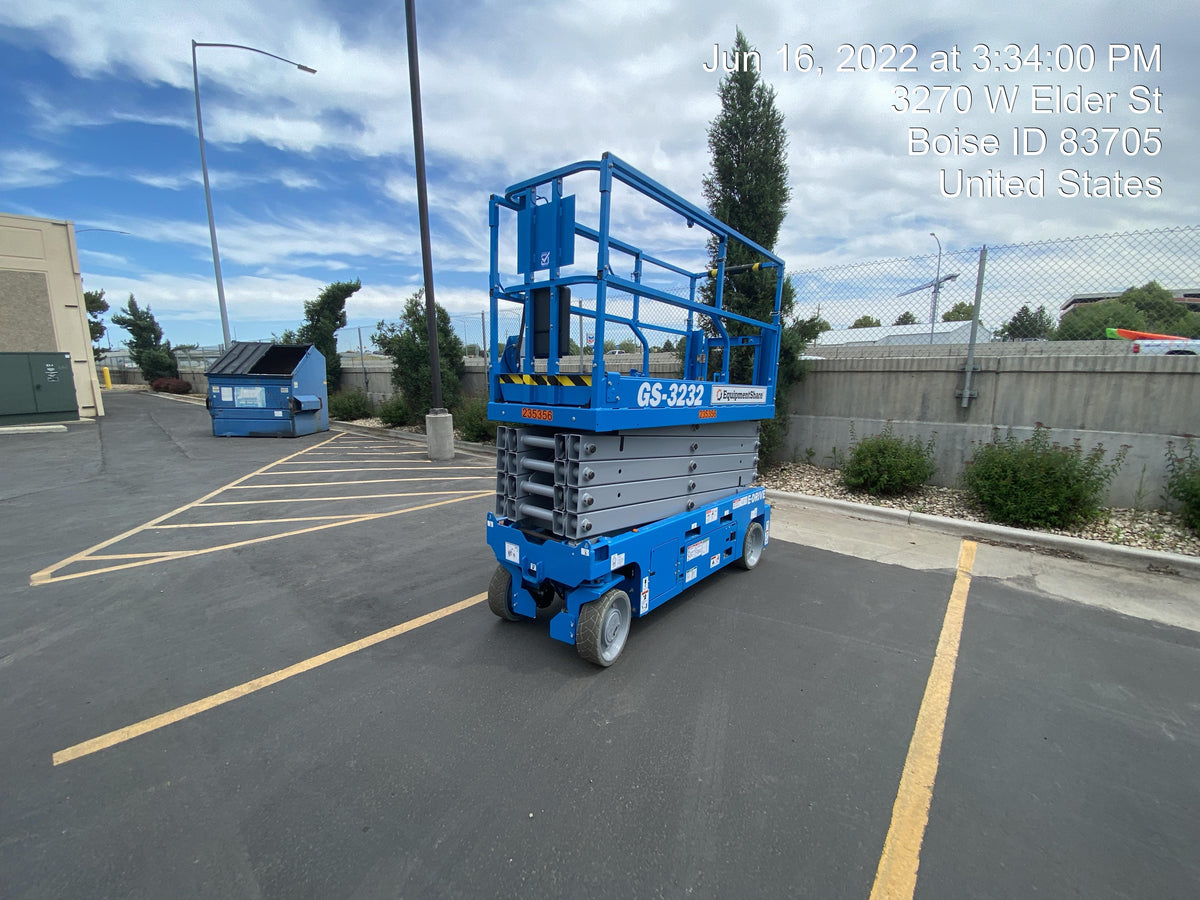 2022 GENIE GS-3232