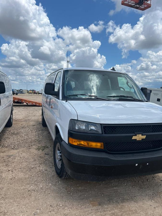 2025 CHEVROLET Express Van - Rental
