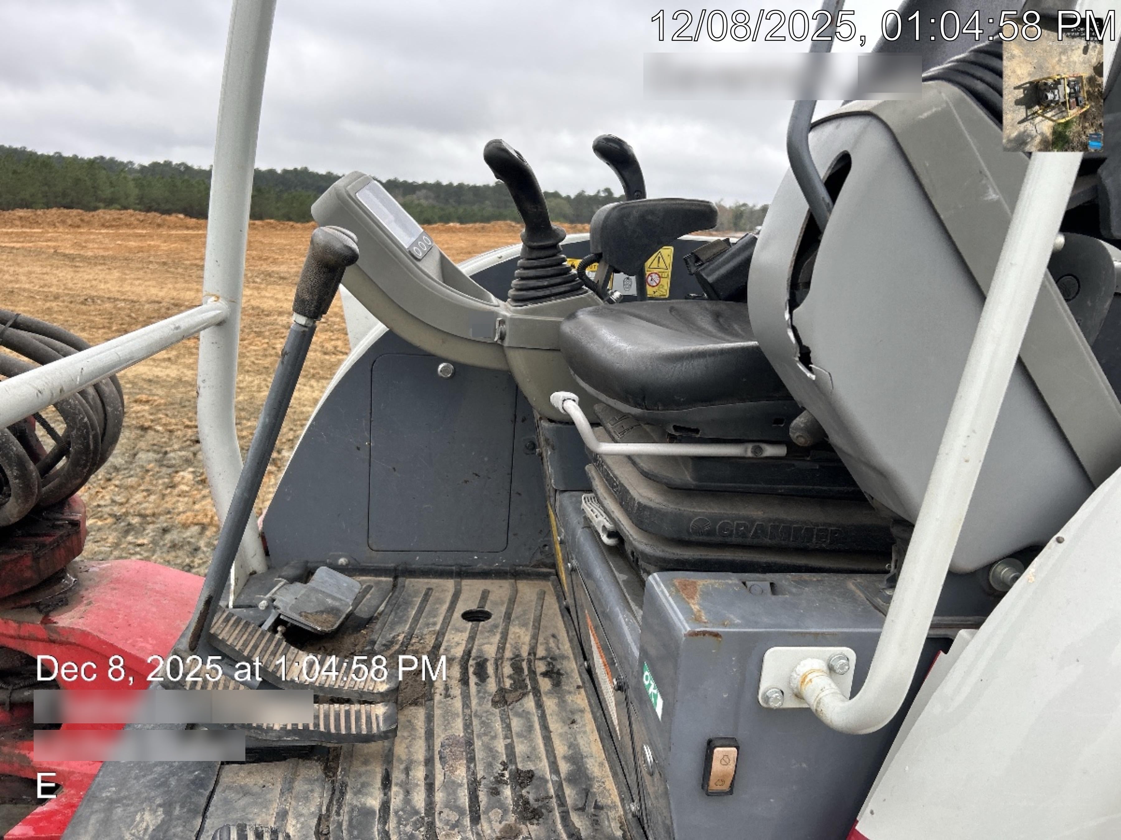 2022 TAKEUCHI TB250-2R