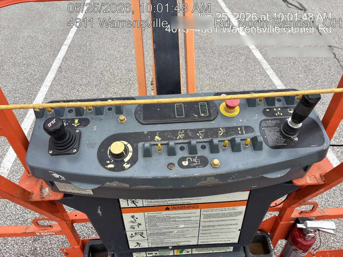 2022 JLG 860SJ