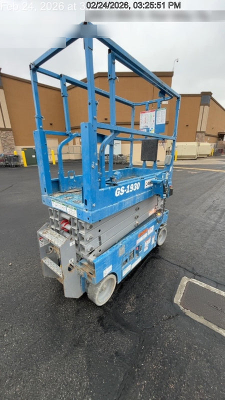 2020 Genie GS-1930 Solid Non Marking Tires, Beacon, Folding rails with half height swing gate, 800W Inverter