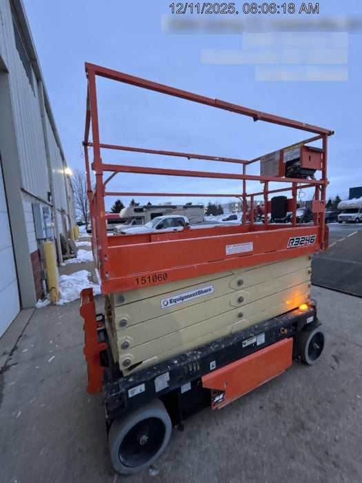 2021 JLG R3246
