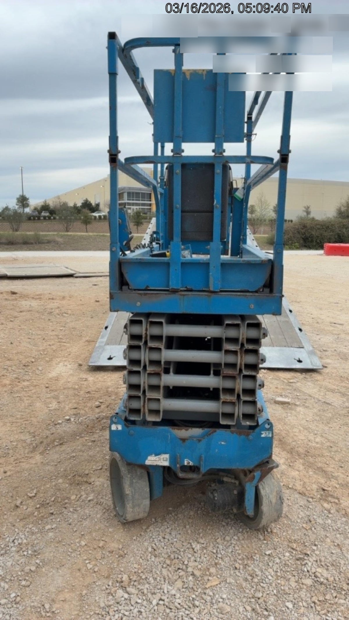 2017 Genie GS-3232 Genie GS3232 Narrow 32' Scissor Lift