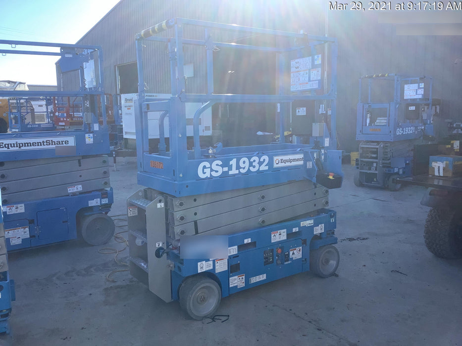 2021 GENIE GS-1932