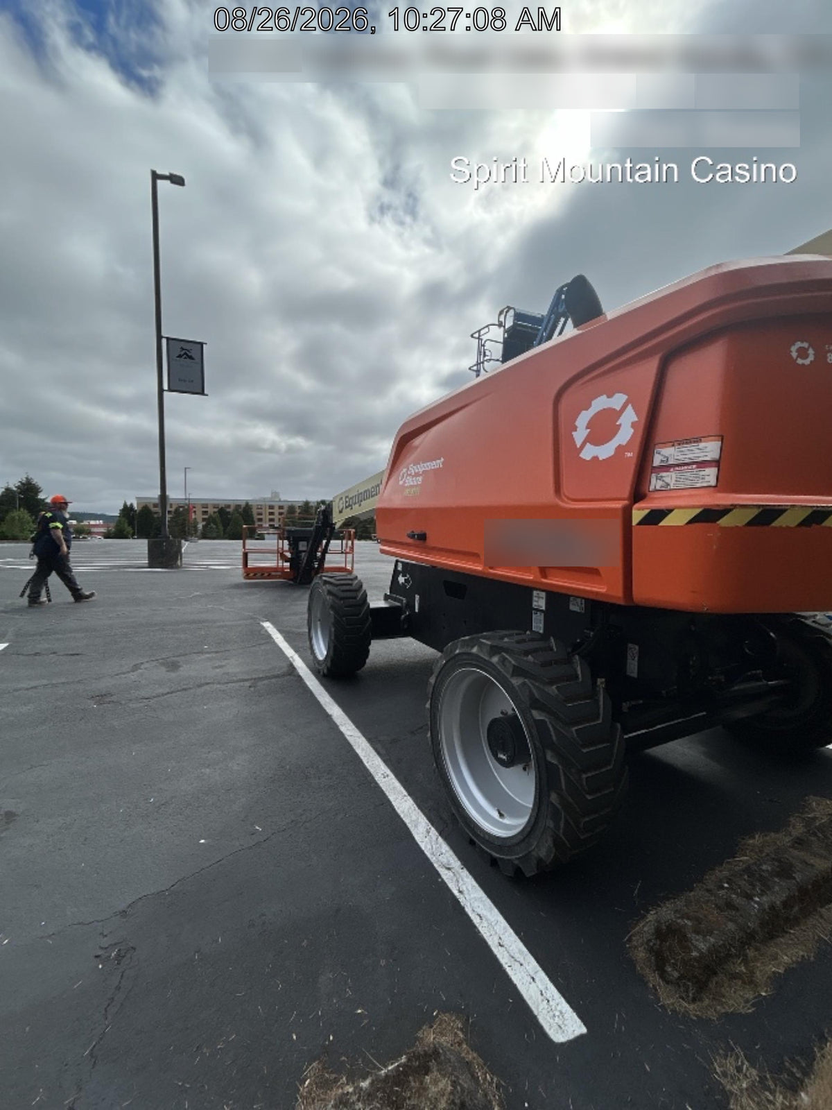2023 JLG 660SJ