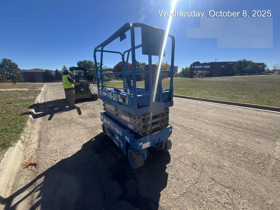 2018 Genie GS-1930 Genie GS-1930 w/Fixed Rail, Chain Entry