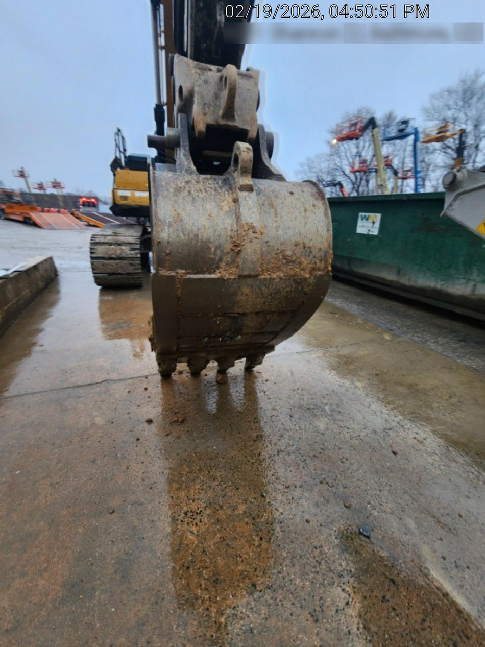 2025 FLECO 36" HD Pin-on SY365 Bucket - Fleco