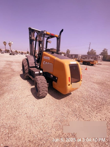 2023 CASE 588H