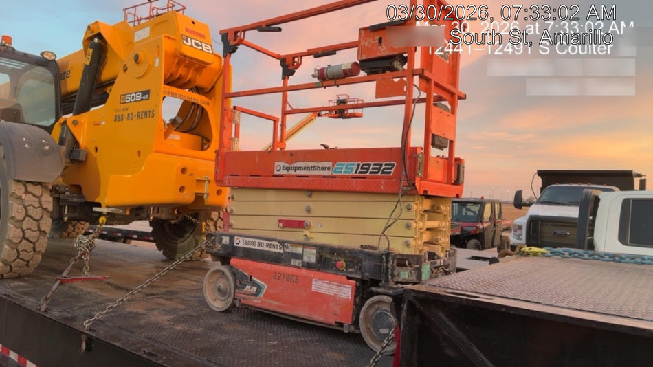 2022 JLG ES1932