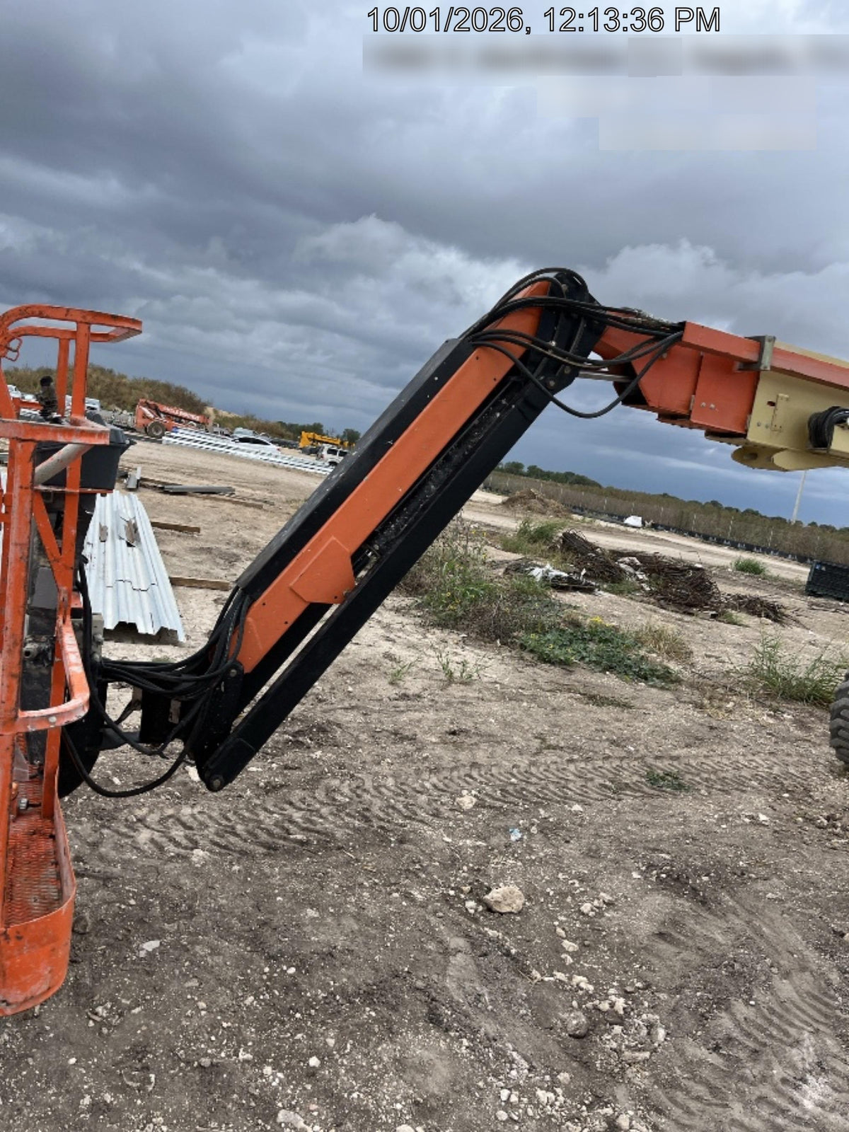 2016 JLG 660SJ
