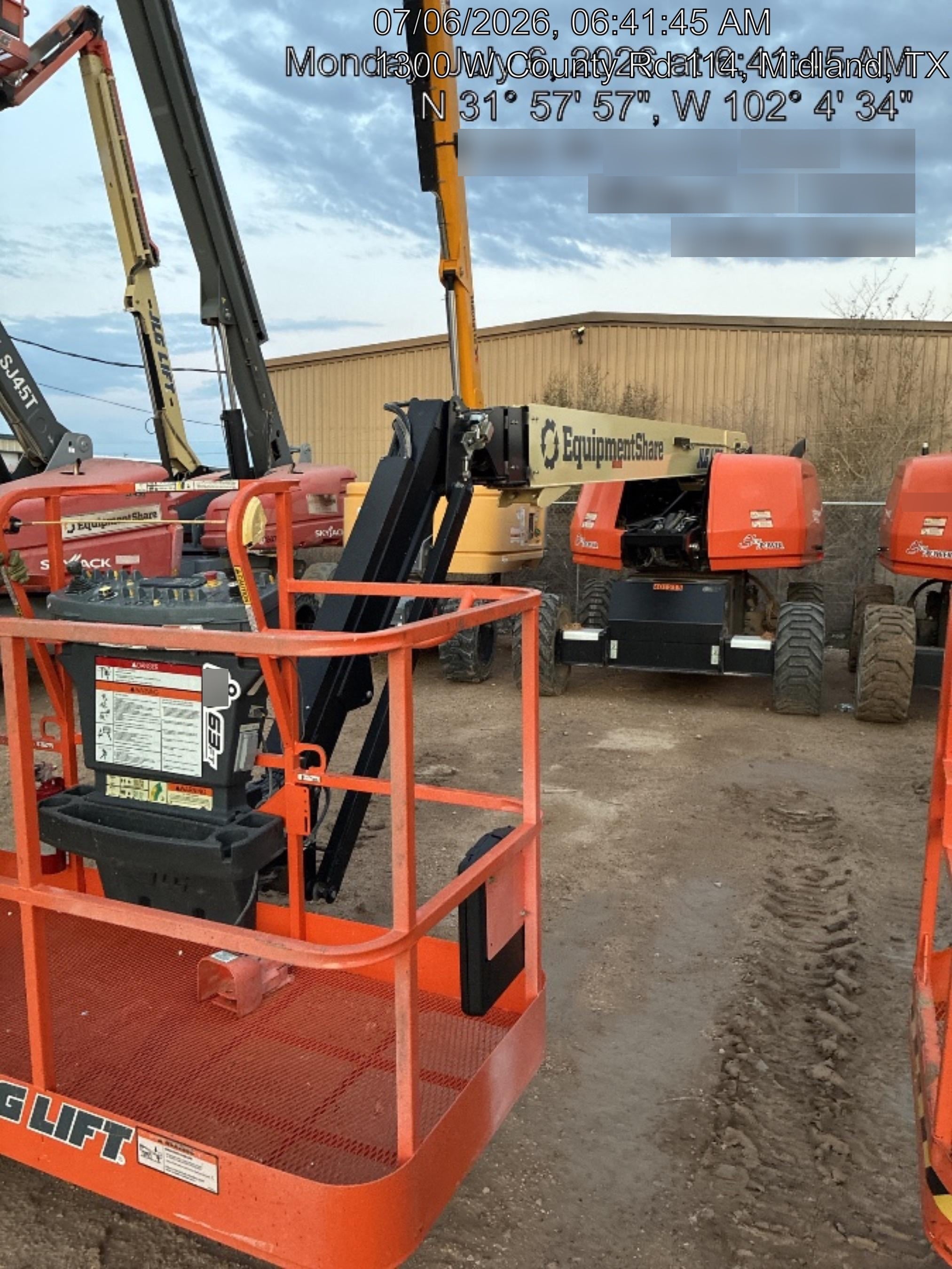 2024 JLG 660SJ