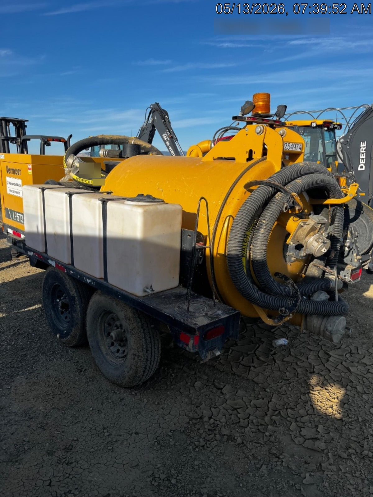 2022 VAC-TRON LP573XDT