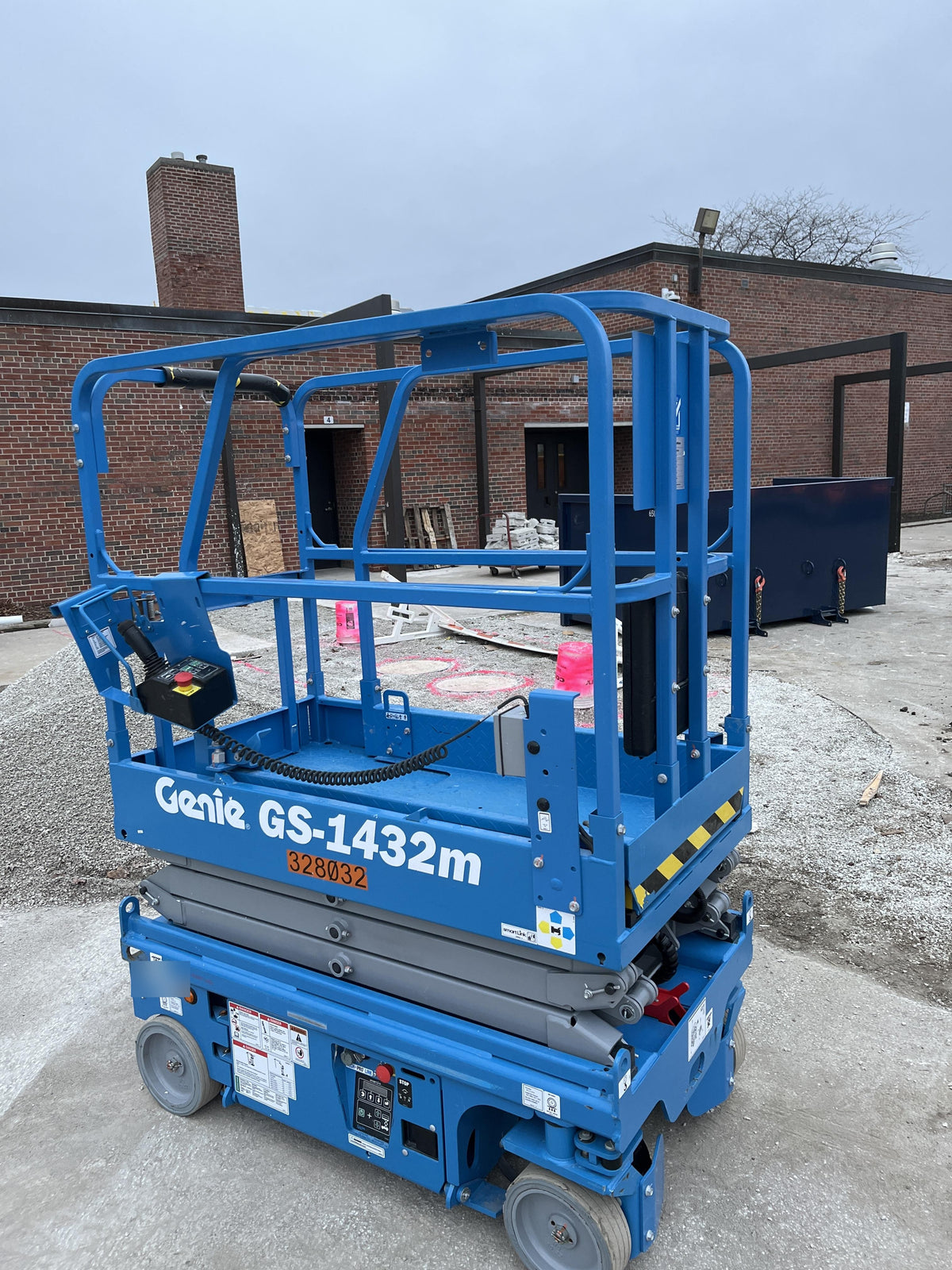 2023 GENIE GS-1432