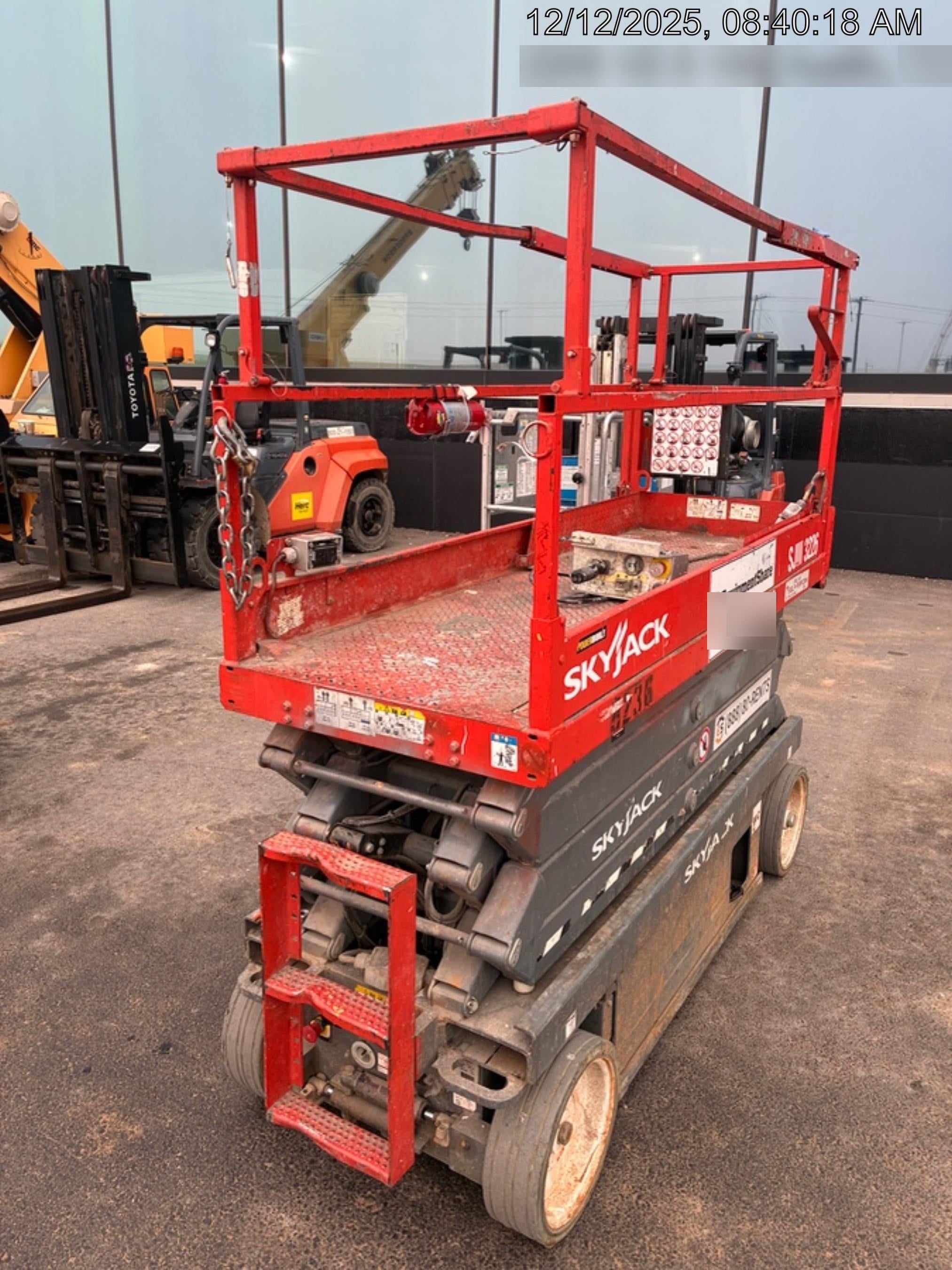 2018 Skyjack SJIII-3226 Skyjack SJIII3226 Scissor Lift w/Trojan Batteries