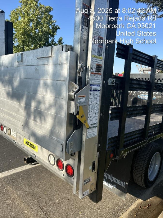 2023 CHEVROLET C5500 Stake Bed - Rental