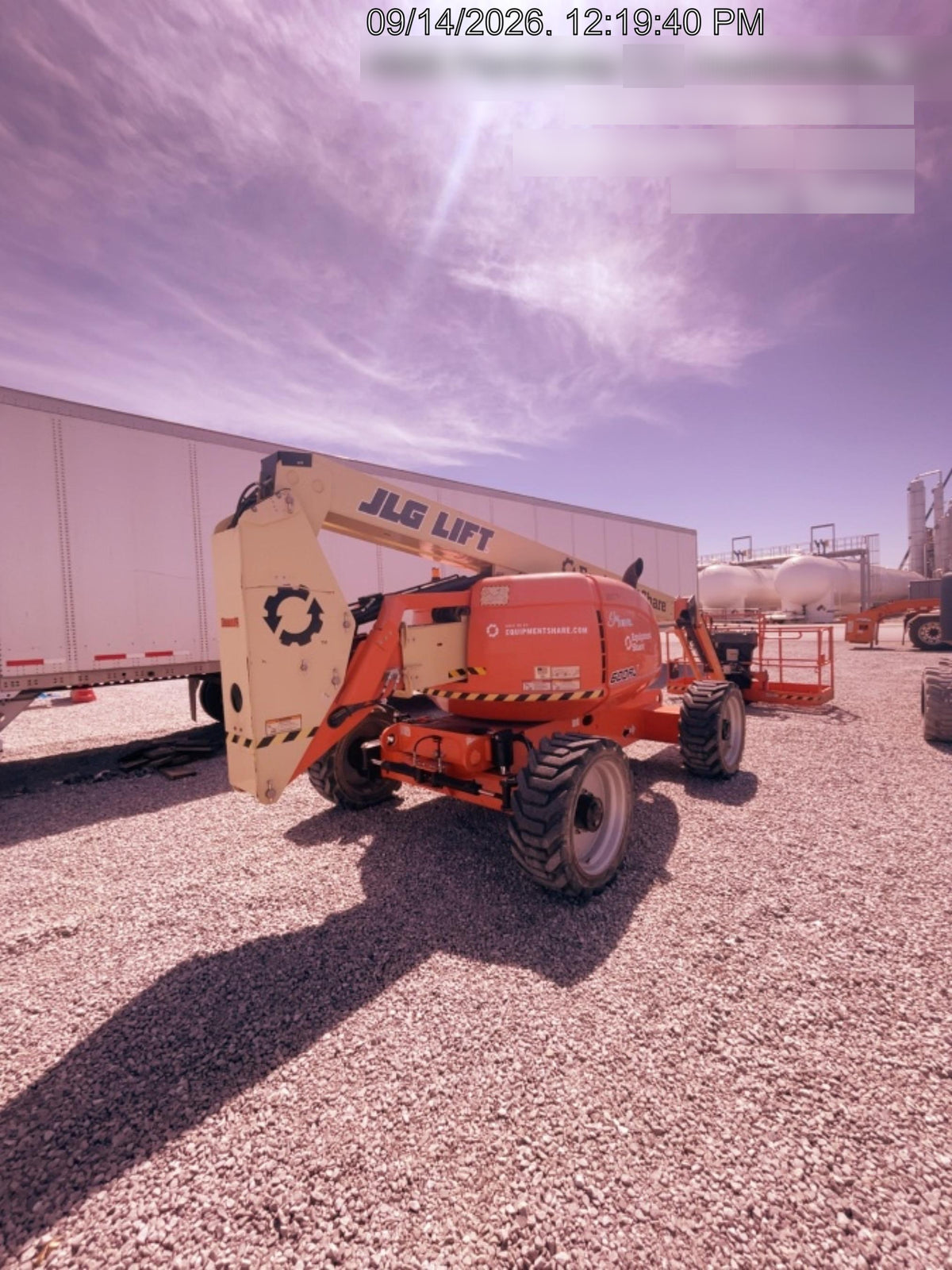 2022 JLG 600AJ