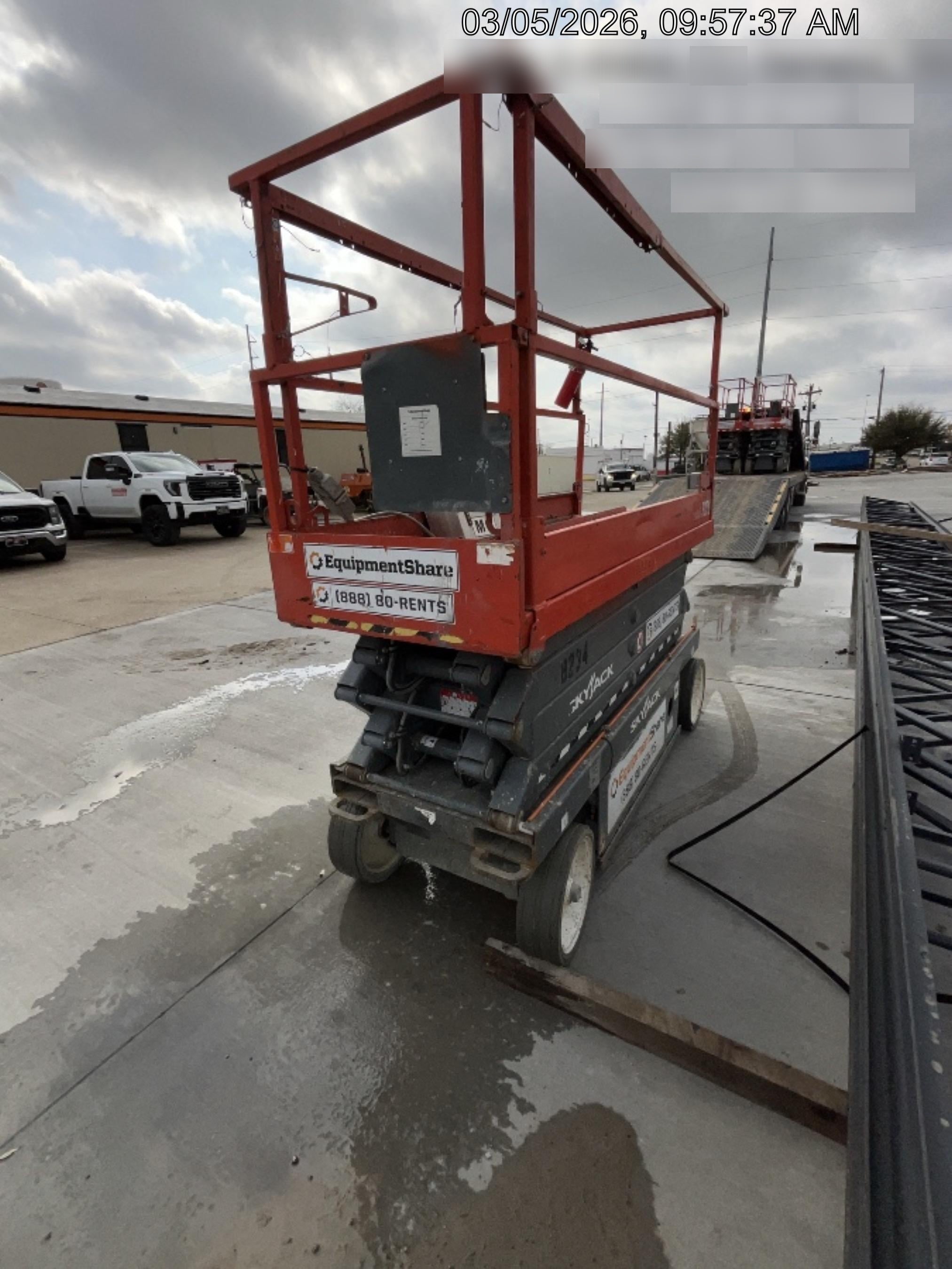 2018 Skyjack SJIII-3226 Skyjack SJIII3226 Scissor Lift w/Trojan Batteries