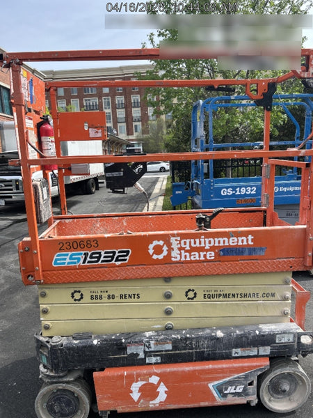 2022 JLG ES1932