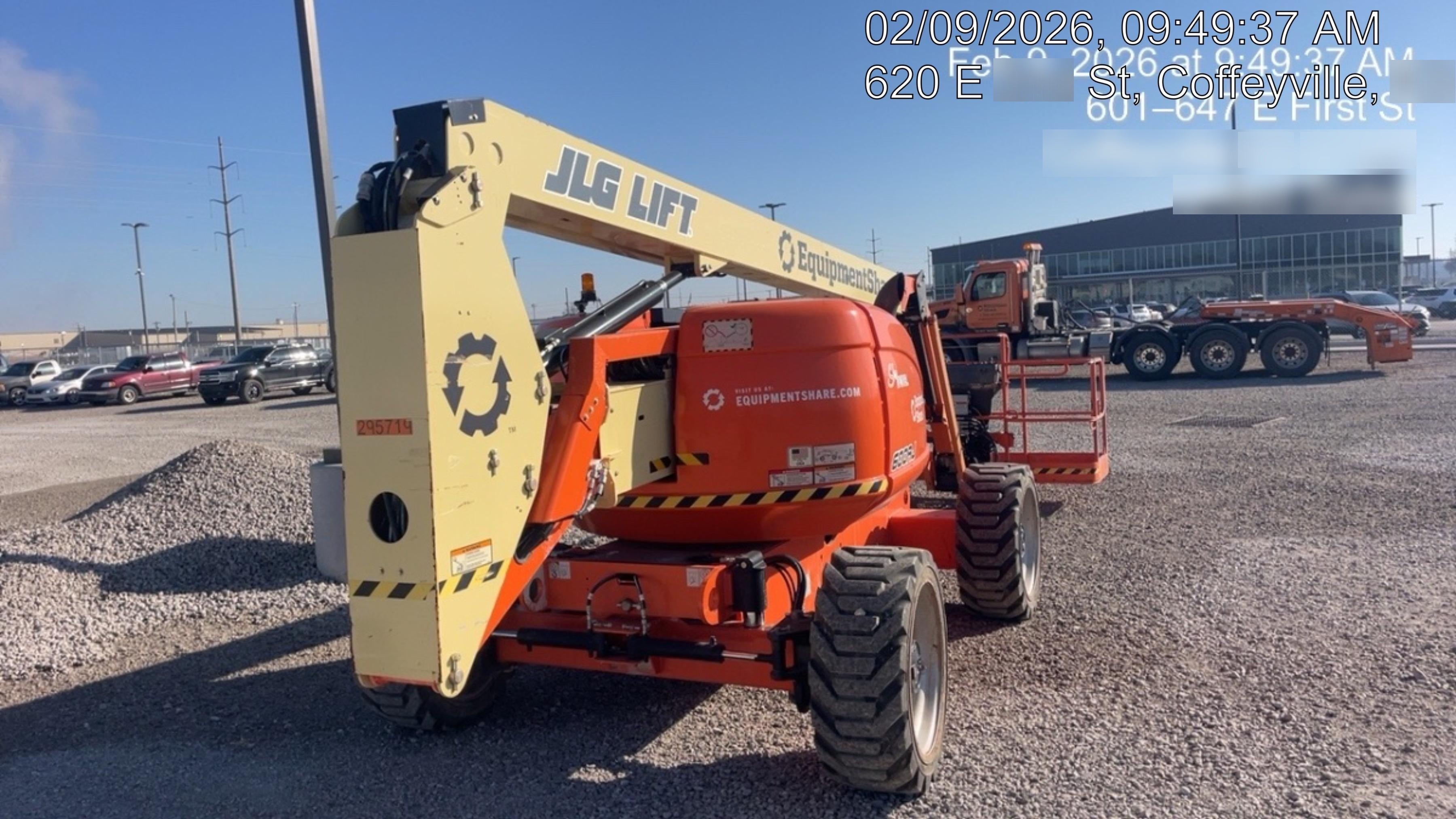 2023 JLG 600AJ