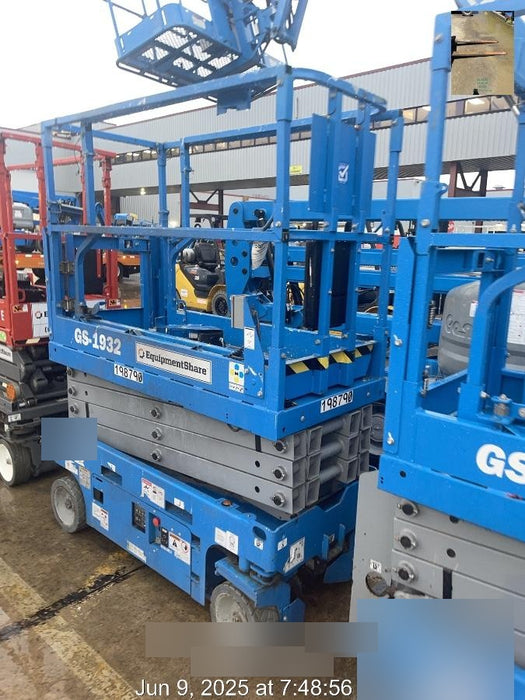 2021 GENIE GS-1932