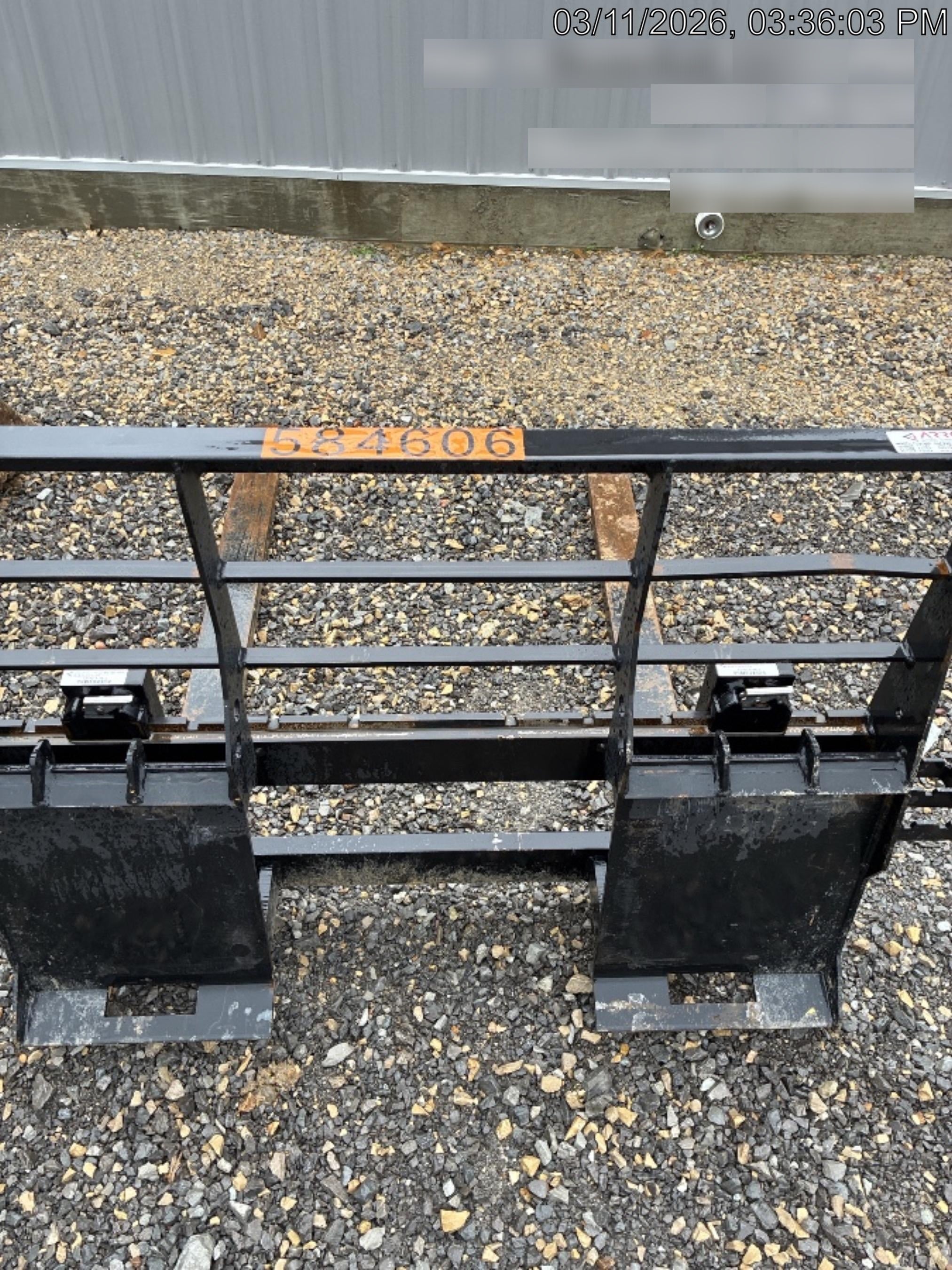 2025 ARROW MATERIAL HANDLING 48" Pallet Forks - Arrow