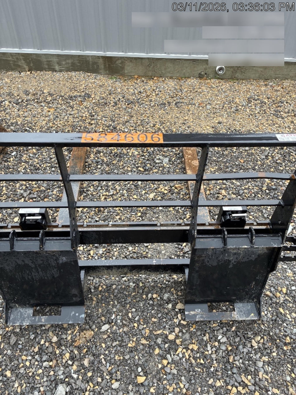2025 ARROW MATERIAL HANDLING 48" Pallet Forks - Arrow