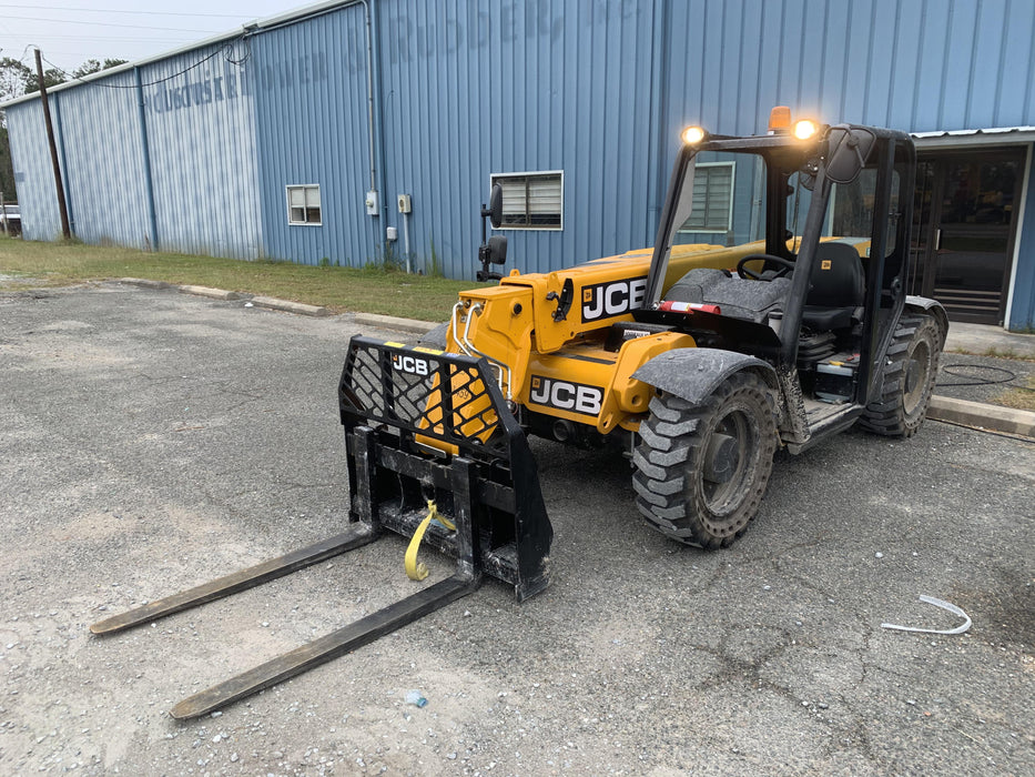 2020 JCB 505-20TC Canopy, Solid Tires, Work Lights, Beacon, Aux Hydraulics, Back up Alarm, ES Decals
