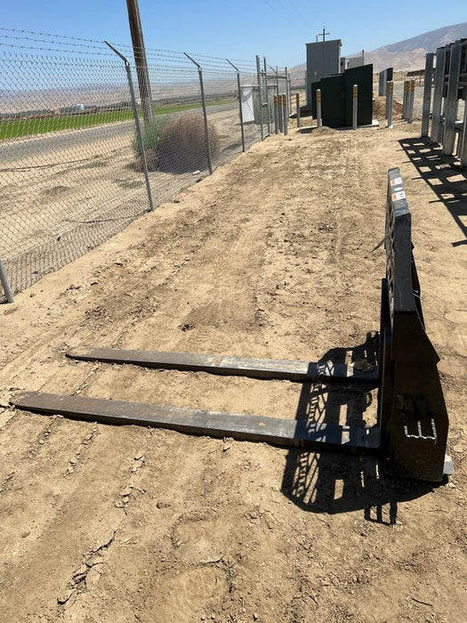 2021 PALADIN 48" Pallet Forks - Paladin