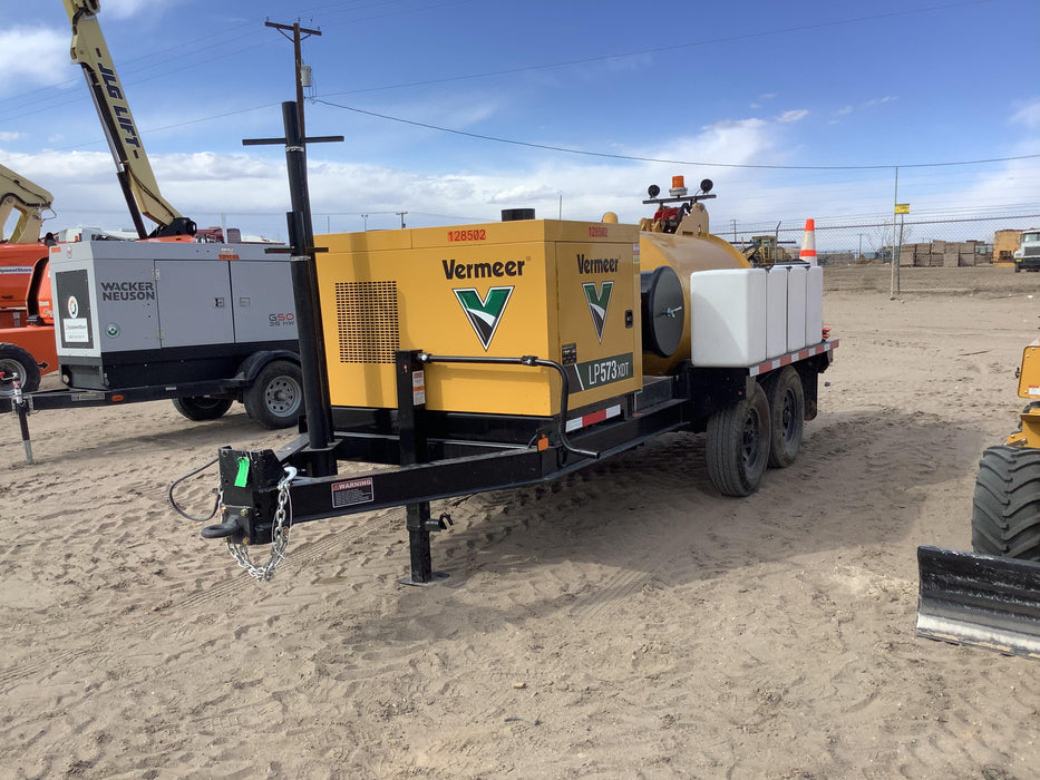 2020 Vac-Tron LP573XDT Tier 4 Kohler Diesel Engine, 500 Gallon Debris Tank w/ Hydraulic Tilt, two (2) 100 Gallon Water Tanks, Low Profile Torsion Axles (12,000 GVWR), Manual Jack Trailer
