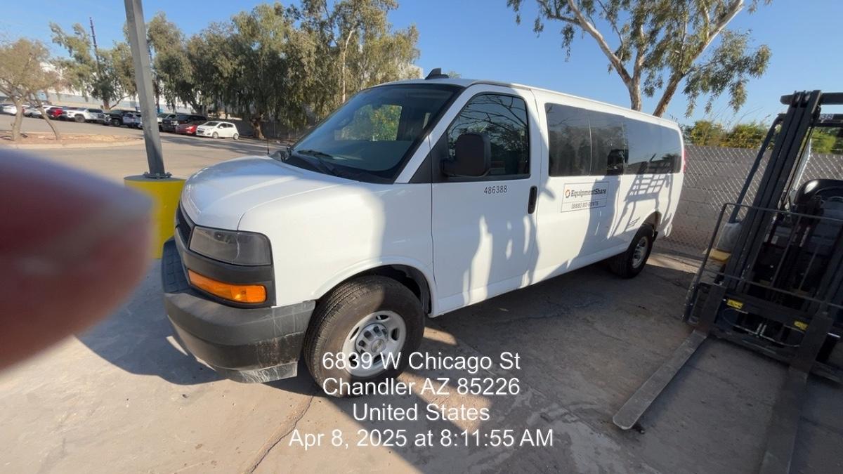 2025 CHEVROLET Express Van - Rental