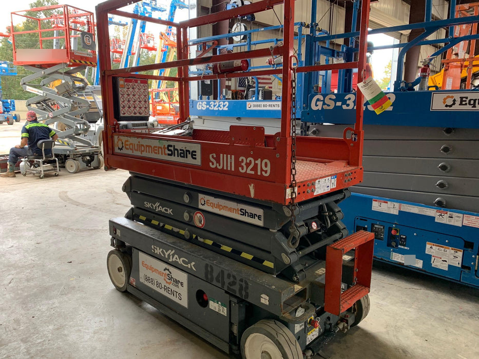 2018 SKYJACK SJIII-3219