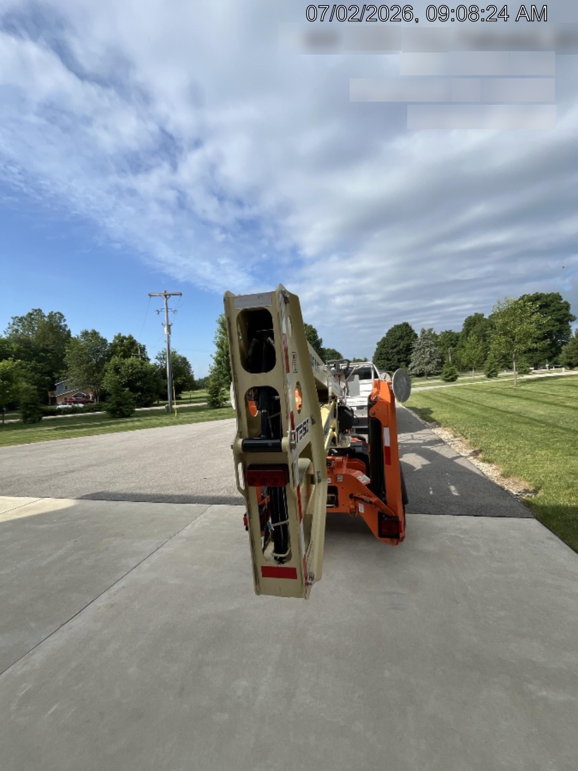 2022 JLG T350