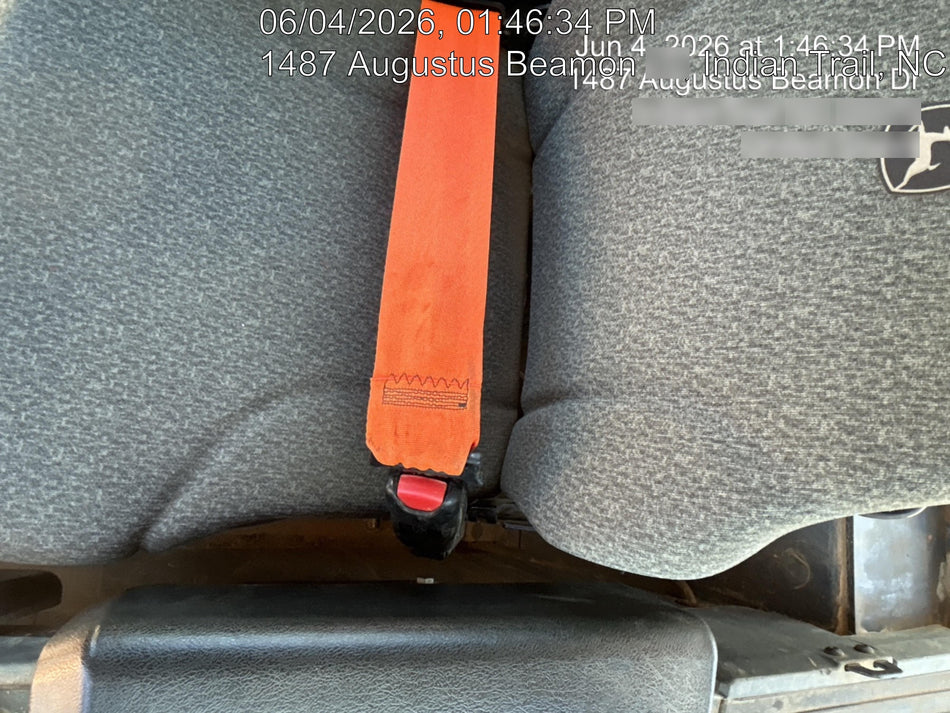2022 JLG 1075