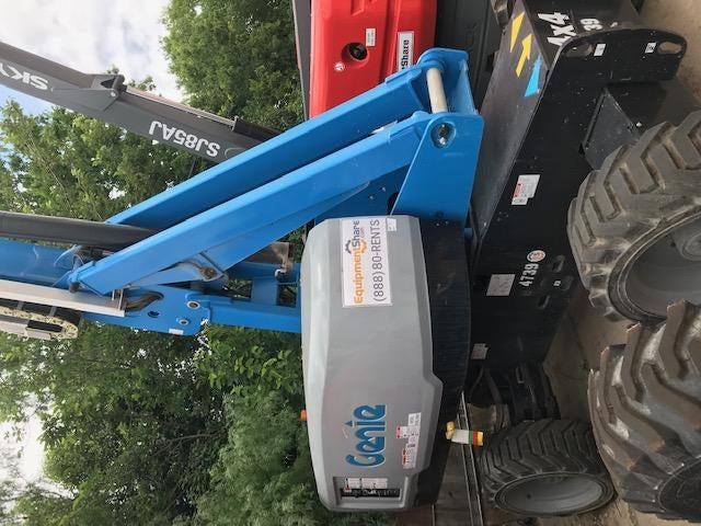 2017 GENIE S-65