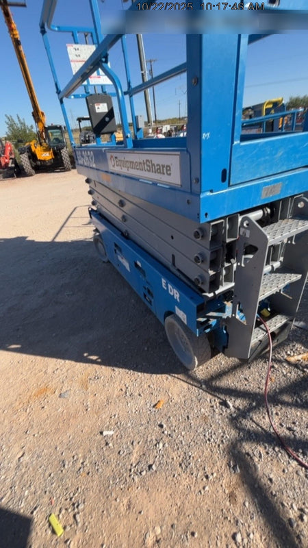 2022 GENIE GS-2632