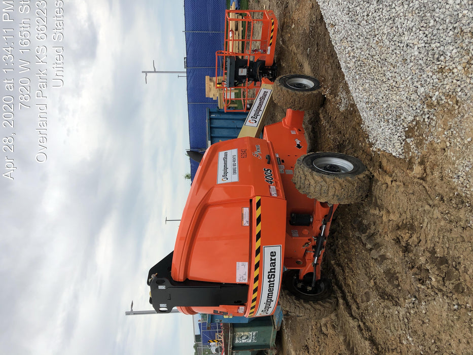 2020 JLG 400S