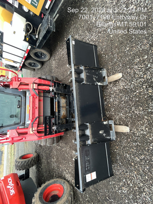 2022 TAKEUCHI 48" Pallet Forks - Takeuchi