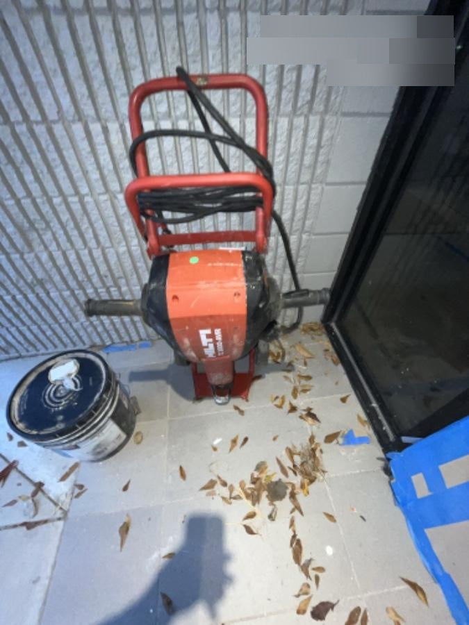 2020 HILTI TE 3000-AVR
