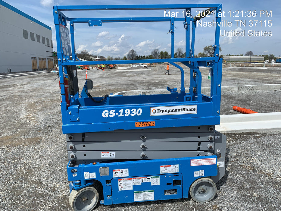 2020 Genie GS-1930 Solid Non Marking Tires, Beacon, Folding rails with half height swing gate