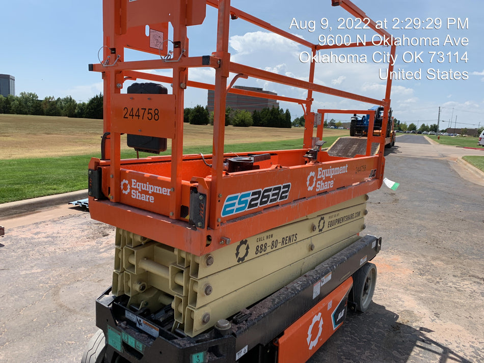 2022 JLG ES2632