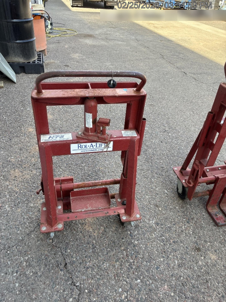 2022 ROL-A-LIFT M-6