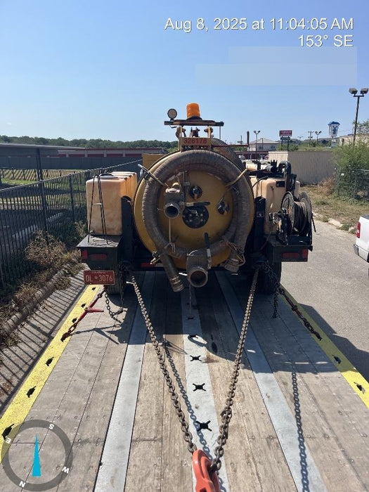 2023 Vac-Tron LP573XDT T4 Koehler Diesel Engine, 500 Gallon Debris Tank, x2 100 Gallon Water Tanks