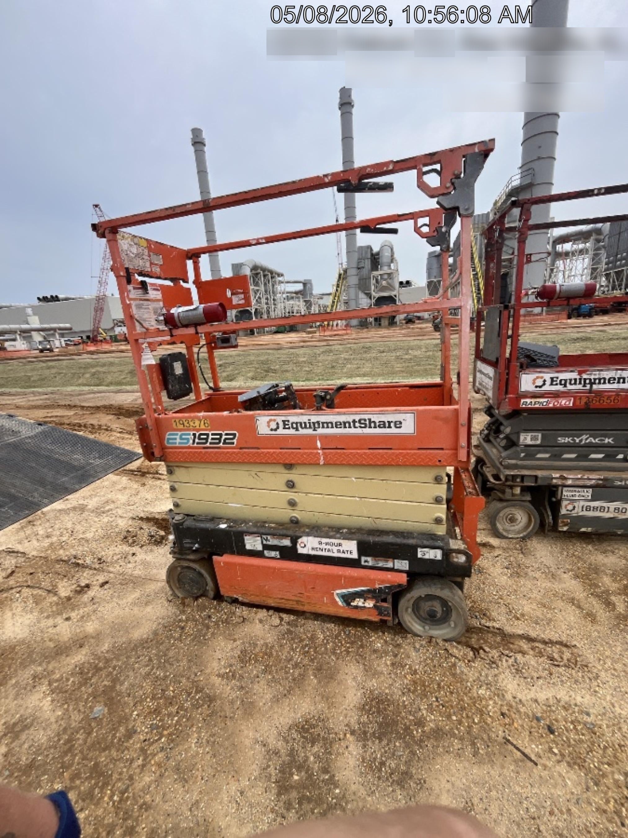 2021 JLG ES1932