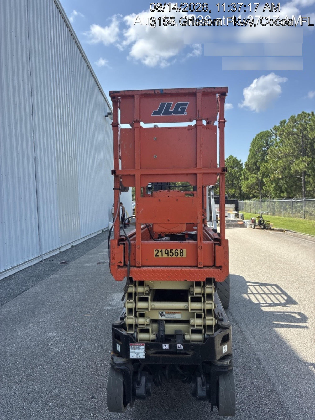 2022 JLG ES1932