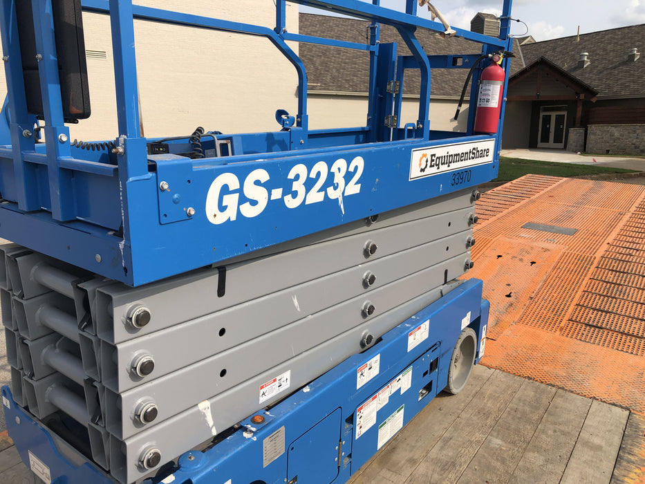 2019 Genie GS-3232 Standard Options