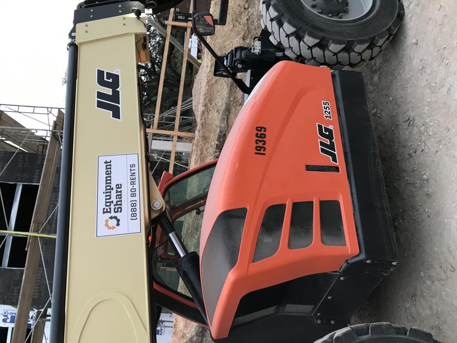 2019 JLG 1255 JLG 1255 T4F w/Full Cab, HVAC, Solid Tires, Work Lights/Beacon, 60" Carriage/Forks