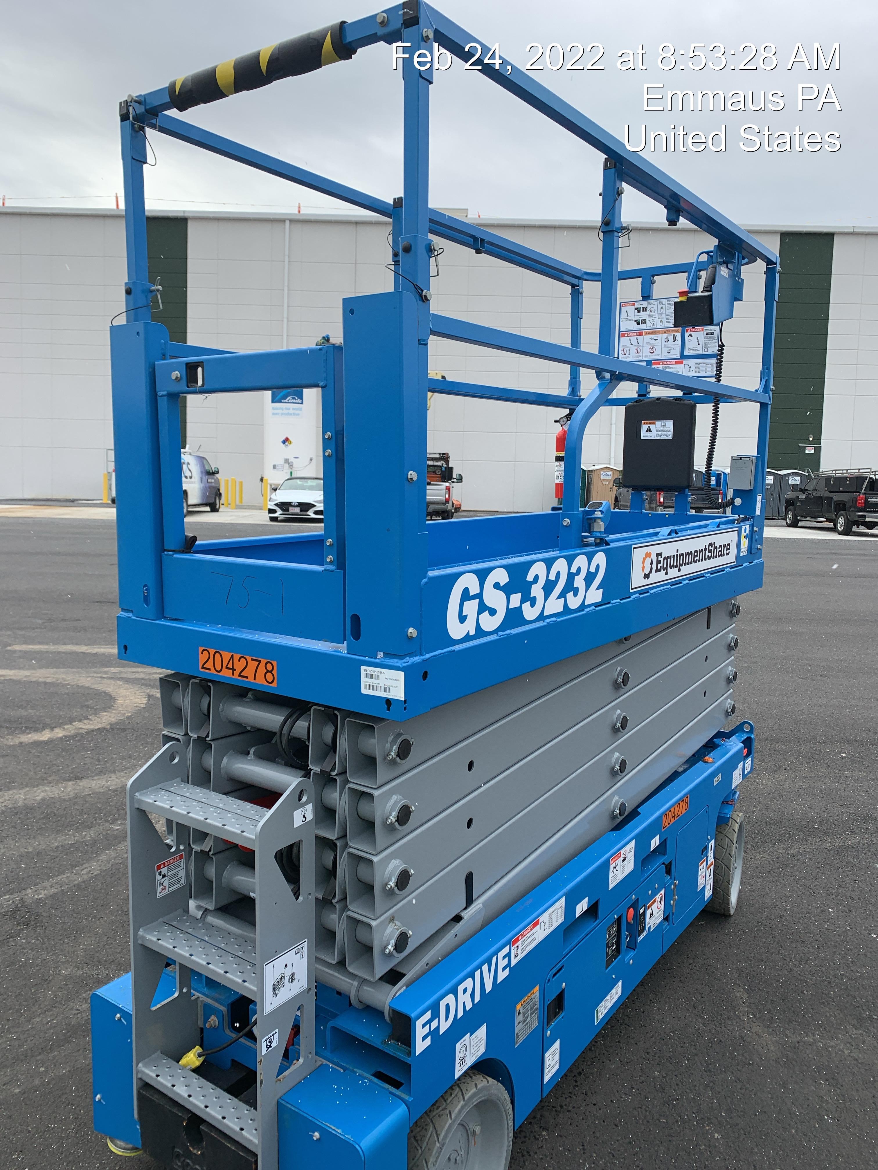 2022 GENIE GS-3232