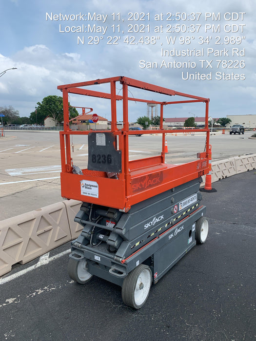 2018 Skyjack SJIII-3226 Skyjack SJIII3226 Scissor Lift w/Trojan Batteries