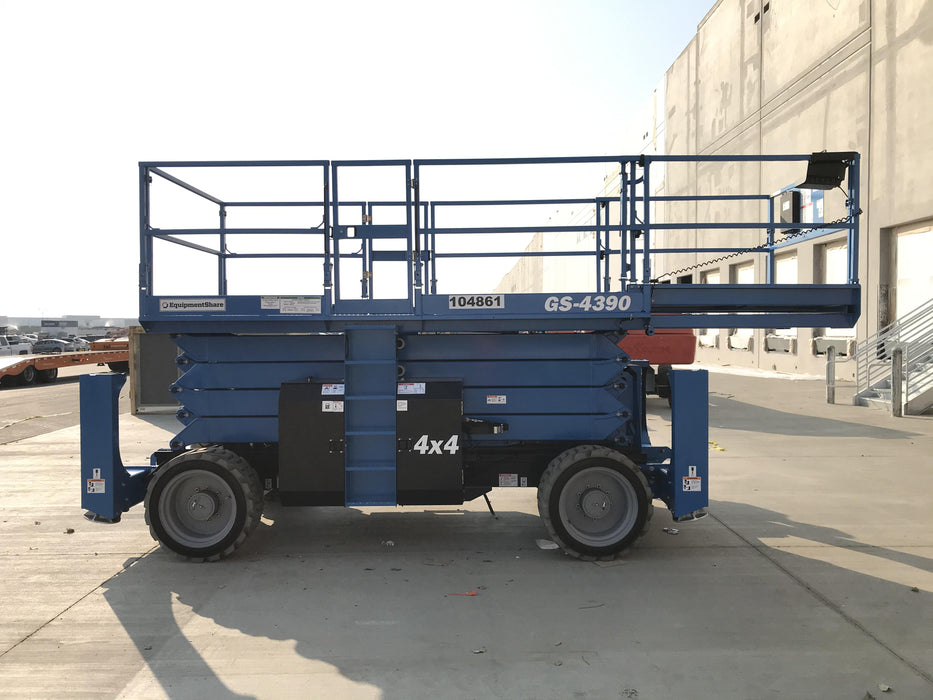 2020 GENIE GS-4390 RT